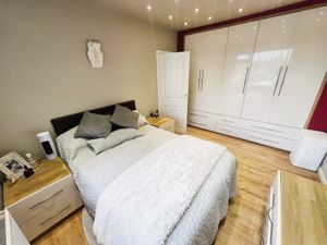 Bedroom - click for photo gallery